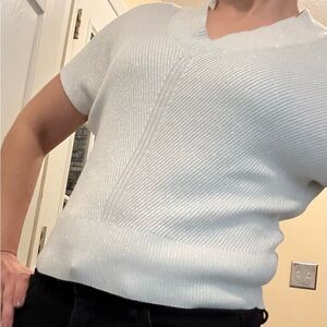 Women’s TRUTH Small short sleeve White Sweater with Metallic thread interwoven